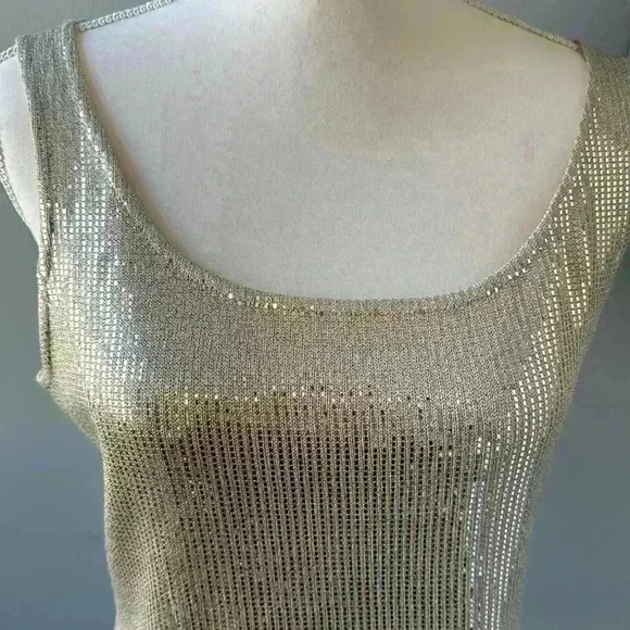 St. John gold  sequence tank top size 6 - Picture 3 of 6